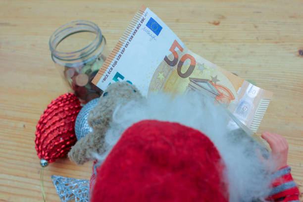 istock euros to buy in Christmas time 1679007246