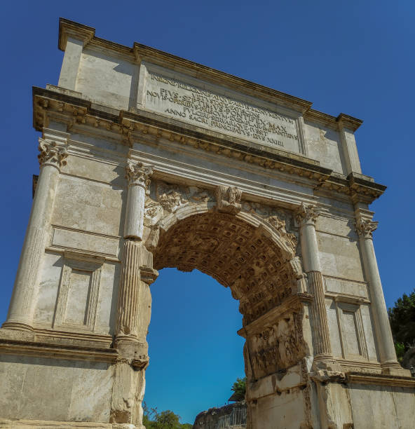 арка тита - arch of titus стоковые фото и изображения