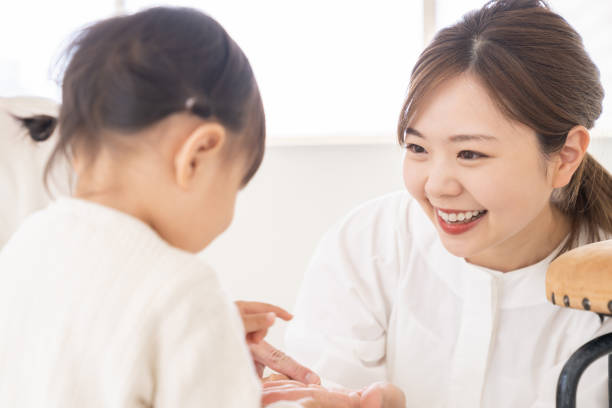 istock asian mam and daughter 1679244929