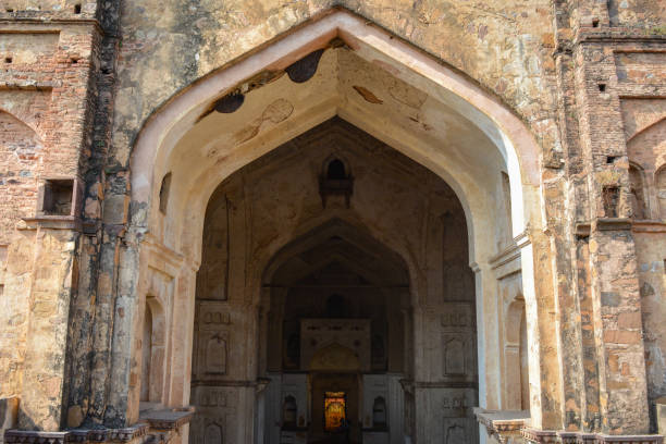 istock Chaturbhuj Temple 1679672255