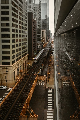 Elevated L train, Chicago