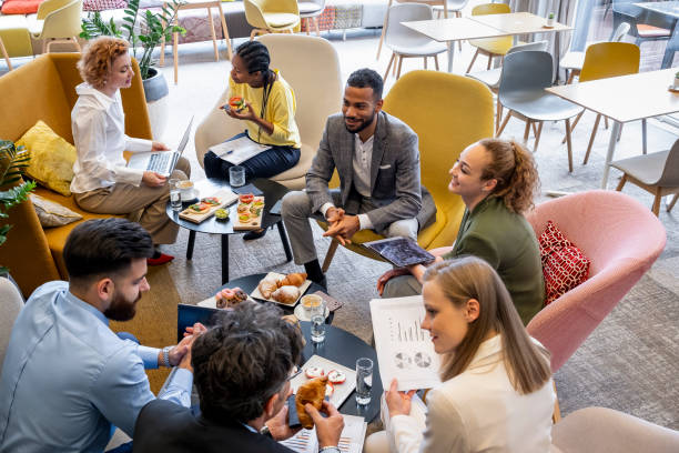istock Business people having a brunch meeting 1680176734