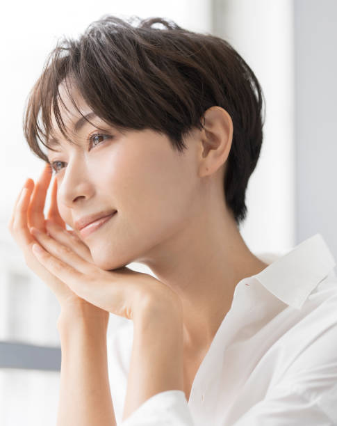 istock A profile portrait of a woman. 1680455182