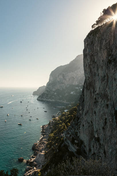 Pôr-do-sol na Ilha de Capri, Itália - foto de acervo