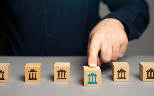 istock Choosing a reliable bank to work with. 1680658572