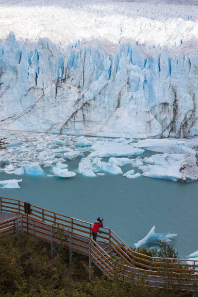 istock photographer working with glacier tongue 1680885840