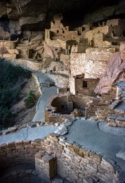 istock Mesa Verde NP - Cliff Palace Vertical - 1977 1681253211