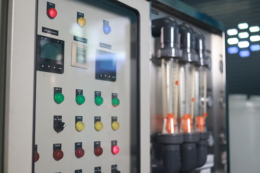 The  control system displays with  automatic machine for drinking water