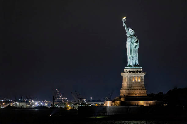 istock Statue of Liberty at Night 1681334098
