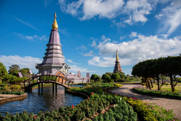 istock Pra Mahatat Noppamethanedon and Pra Mahatat Nopphonphusiri 1681678469