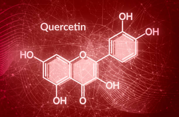 ilustraciones, imágenes clip art, dibujos animados e iconos de stock de quercetina o vitamina p. flavonol vegetal del grupo flavonoide de los polifenoles. fórmula química estructural - antioxidant quercetin molecule flavonoid