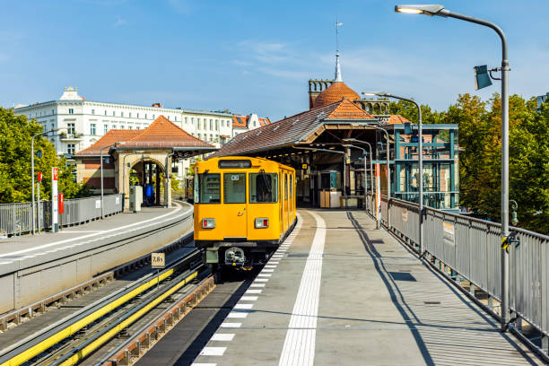 istock U-Bahn Station in Berlin, Schlesisches Tor 1682016970