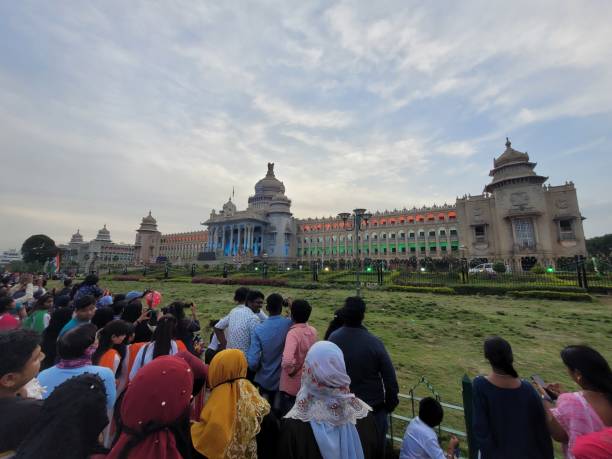 edificio vidhana soudha - bangalore india parliament building vidhana soudha foto e immagini stock