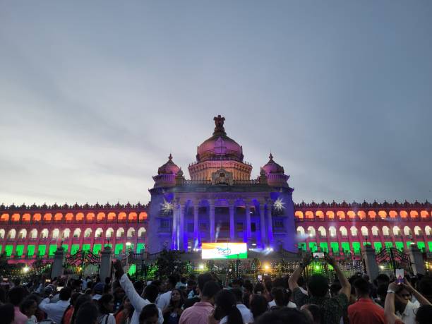 здание видхана судха - bangalore india parliament building building exterior стоковые фото и изображения