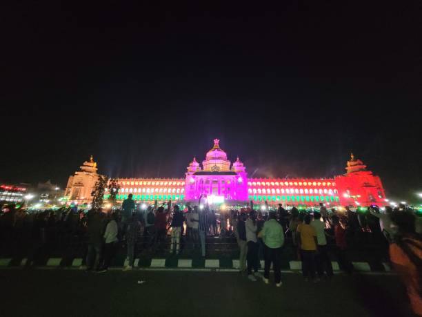 edificio vidhana soudha - bangalore india parliament building vidhana soudha foto e immagini stock