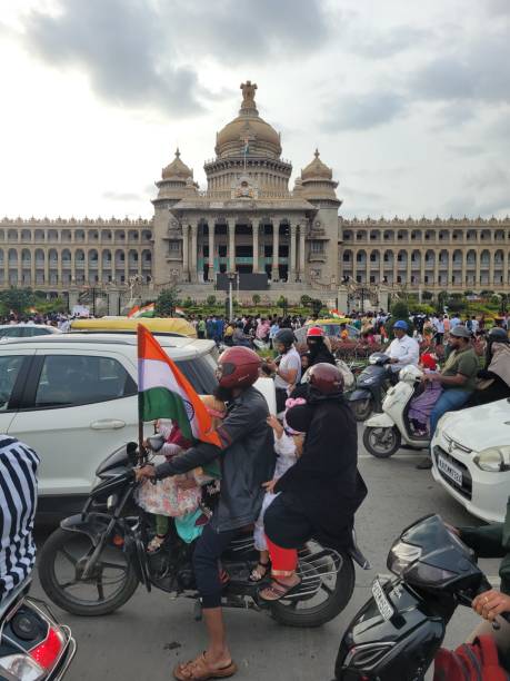 edificio vidhana soudha - bangalore india parliament building vidhana soudha foto e immagini stock