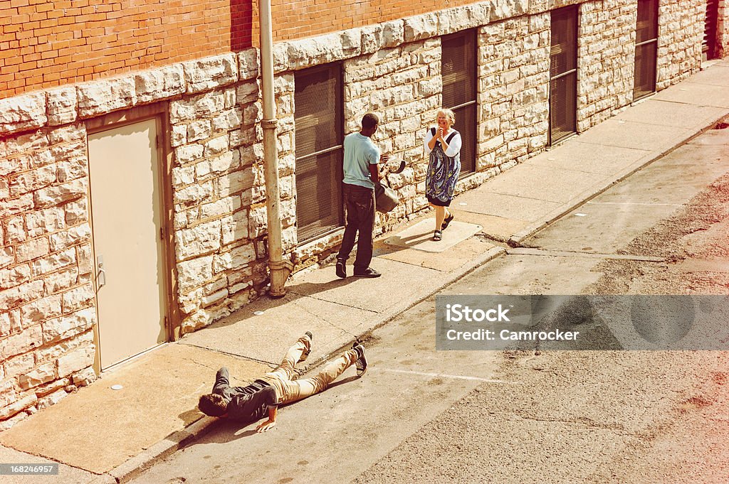 Recuperación, bolsa de ladrón de intento - Foto de stock de 20-24 años libre de derechos