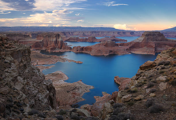 Lake Powell Sunset Panorama (XXXL) Glen Canyon National Recreation Area, Alstrom Point, Lake Powell. 5 Images HDR. You can even see the boats below. Nikon D3X. Converted from RAW. mesa arizona stock pictures, royalty-free photos & images