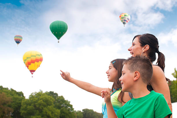 istock Family with Hot Air Balloons 168247571