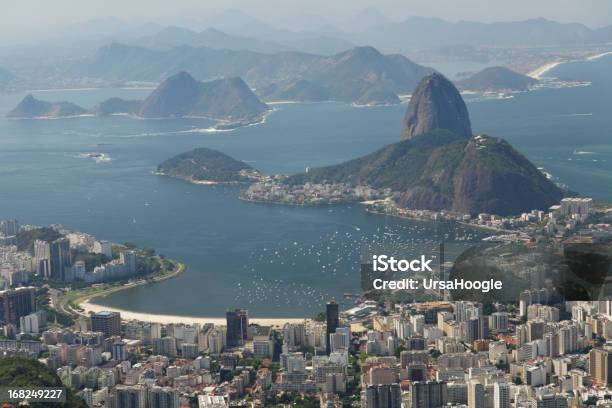 Rio De Janeiro Stockfoto und mehr Bilder von Ansicht aus erhöhter Perspektive - Ansicht aus erhöhter Perspektive, Berg, Berg Corcovado