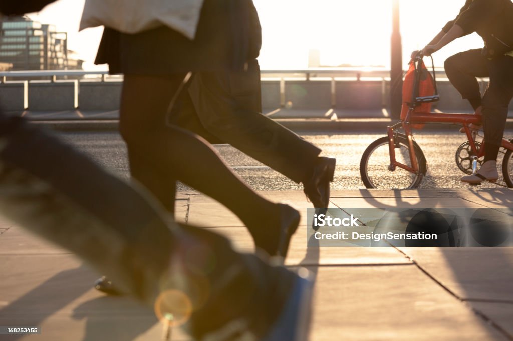 Trabalhadores a pé e bicicleta, Hora do Rush (XXXL - Royalty-free Ciclismo Foto de stock