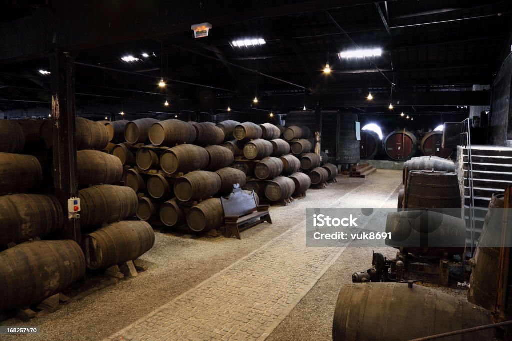 La cave à vins du Porto - Photo de Cave libre de droits