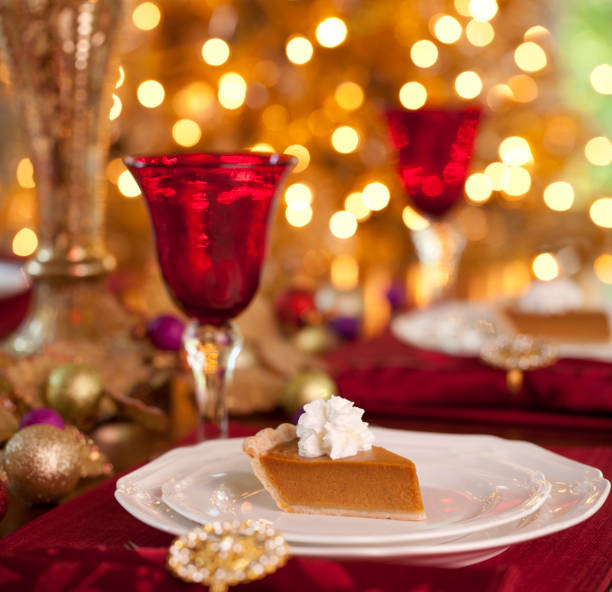 istock Holiday Pumpkin Pie 168261572
