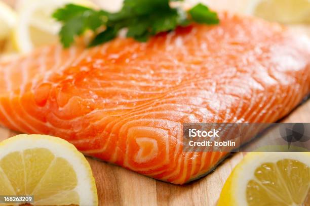 Fresh Lachs Stockfoto und mehr Bilder von Ansicht aus erhöhter Perspektive - Ansicht aus erhöhter Perspektive, Bildschärfe, Bunt - Farbton