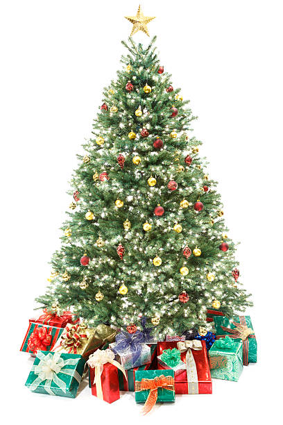 dekorierten weihnachtsbaum mit geschenken isoliert auf weiss - christmas tree christmas tree artificial stock-fotos und bilder