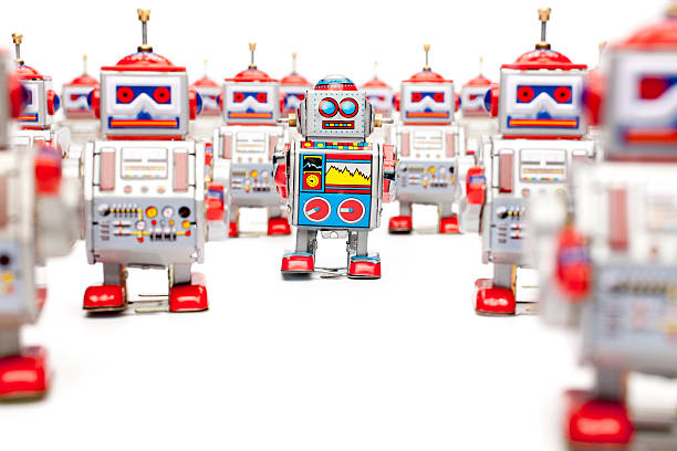 錫のおもちゃのロボット-1 - robot conformity toy retro revival ストックフォトと画像