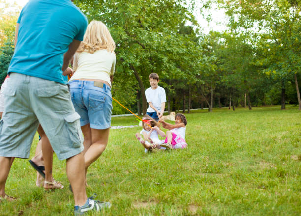 istock Tug of war 168266460