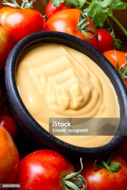 Queso Formaggio Dip - Fotografie stock e altre immagini di Cheddar - Formaggio - Cheddar - Formaggio, Immergere, Cultura messicana