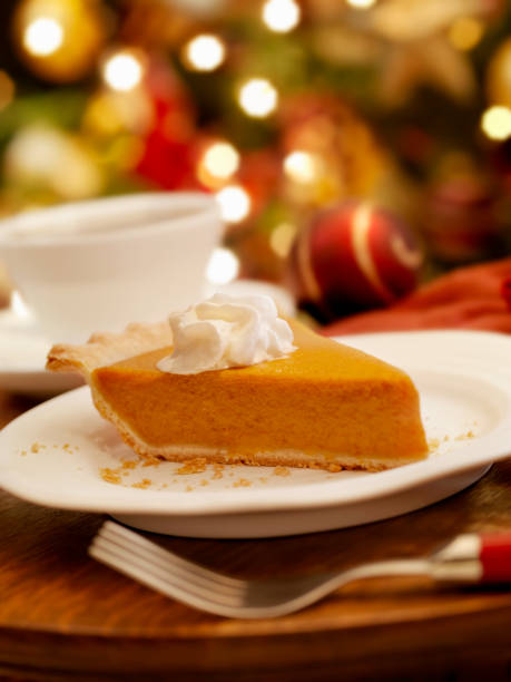 istock Pumpkin Pie at Christmas Time 168269132