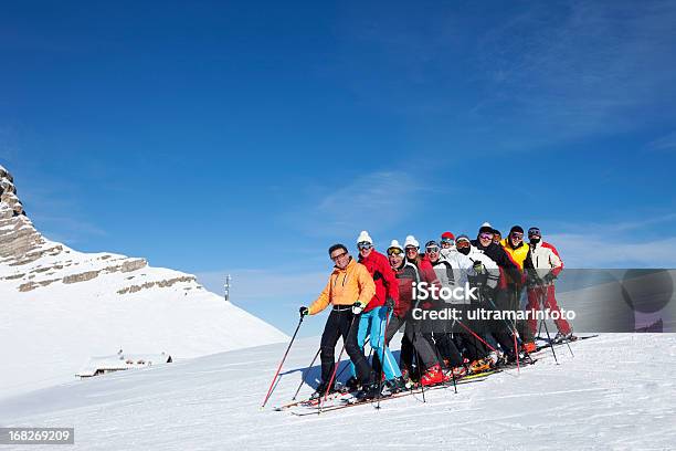 グループでのスキー - スキーのストックフォトや画像を多数ご用意 - スキー, インストラクター, 教師