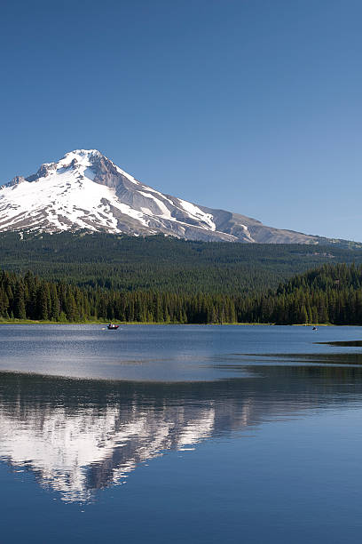 Monte Hood y lago Trillium, Oregon - foto de stock