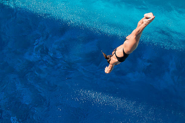 istock Diving to the water 168304923