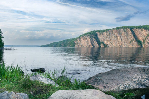 istock Cloudy Afternoon on Mazinaw Lake / Bon Echo Provincial Park 1683155324