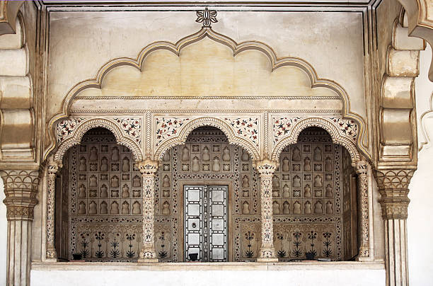 fort d'amber de jaipur, rajasthan, inde dans l'état. - inside of indoors castle column photos et images de collection