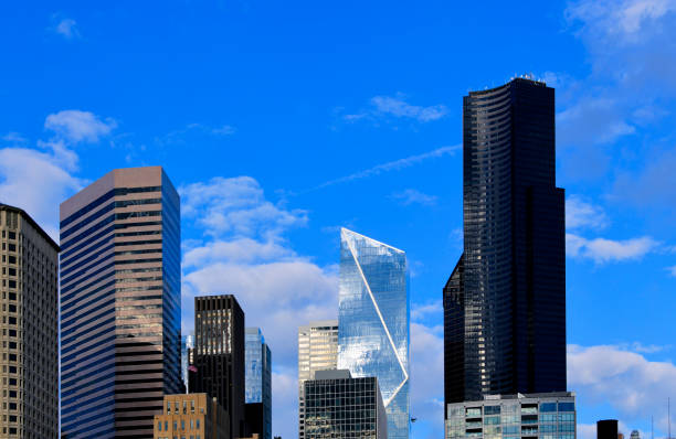 dowtown seattle skyline / central business district , washington, états-unis - columbia center photos et images de collection