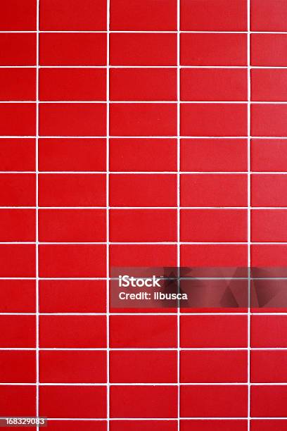 Rojo Fondo De Textura De Azulejos De Pared Foto de stock y más banco de imágenes de Arquitectura - Arquitectura, Arquitectura exterior, Baldosa
