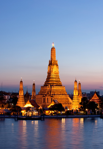 Wat Arun (Temple of Dawn), Bangkok, Thailand.