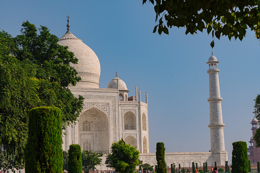 Vertical shot of Taj Mahal in India, during the daytime. Travel concept