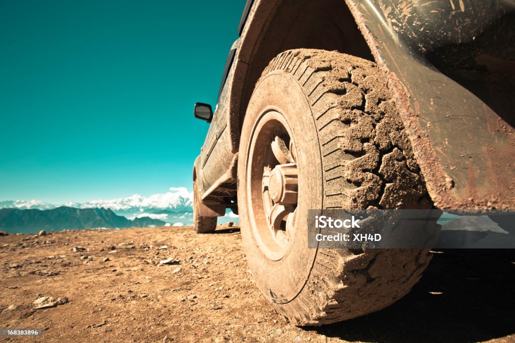 Vehículo de todo terreno - Foto de stock de Vehículo de todo terreno libre de derechos