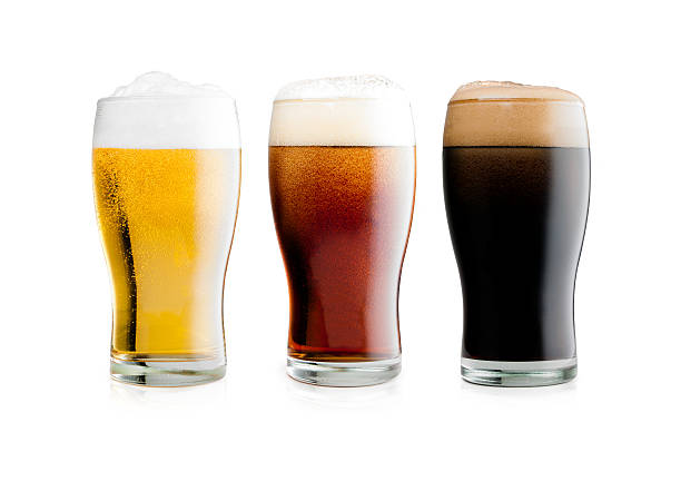 cervezas con trazado de recorte - beer beer glass isolated glass fotografías e imágenes de stock