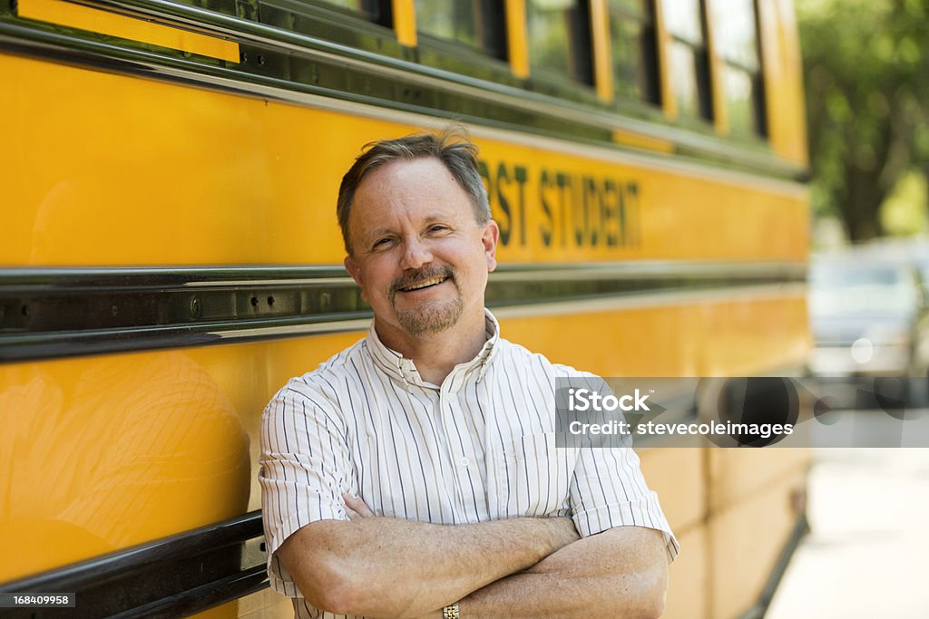 Conductor de autobús de colegio - Foto de stock de Autobús de colegio libre de derechos