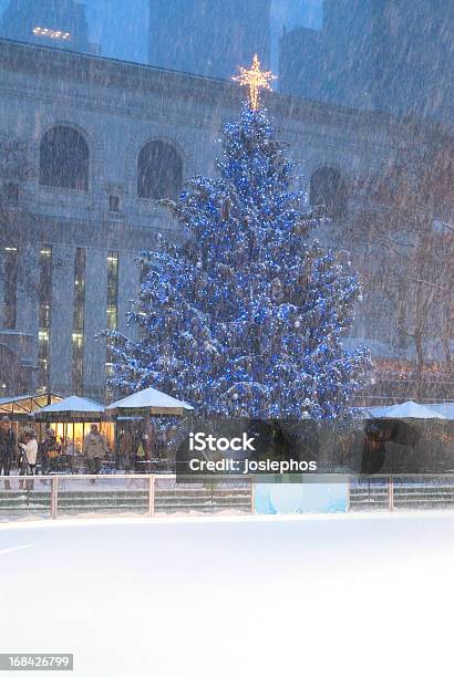 Zewnętrzne Ice Pierścień - zdjęcia stockowe i więcej obrazów Boże Narodzenie - Boże Narodzenie, Bryant Park, Nowy Jork