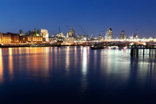 istock Blackfriars Brdge & St. Paul's Cathedral (XXXL) 168447213