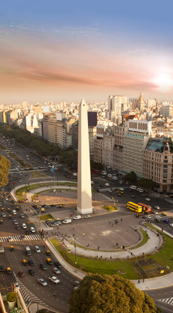 argentina, buenos aires vista aérea con obelisco - buenos aires fotografías e imágenes de stock