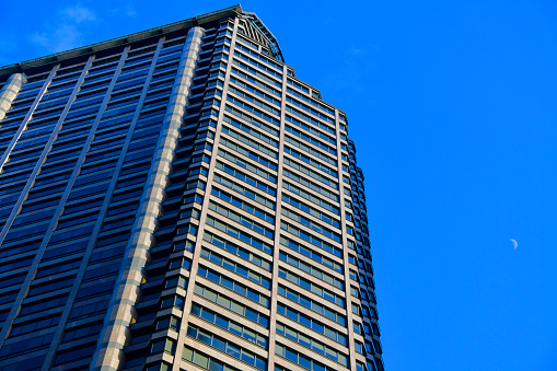 Seattle, Washington state, United States: Seattle Municipal Tower, 700 Fifth Avenue - designed by Bassetti / Norton / Metler / Rekevics Architects - the skyscraper is attached to the Seattle Civic Center complex and is owned by the city. It houses several government offices including the Seattle Department of Construction and Inspections, Seattle City Light, Seattle Public Utilities, the Department of IT, Human Services Department, and the Office of Economic Development.