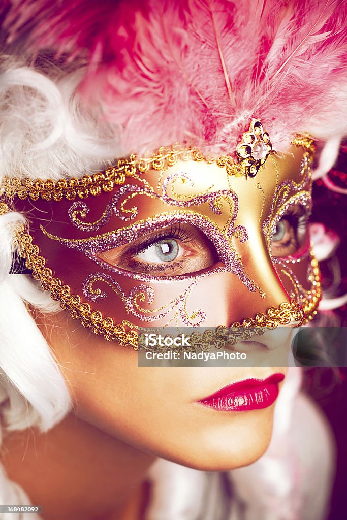 Garota atrás da máscara - Foto de stock de Adulto royalty-free